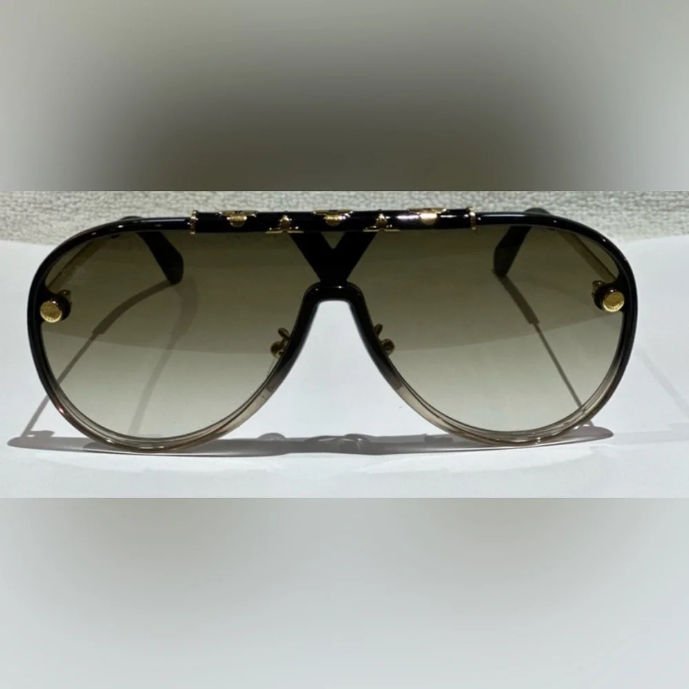 Good condition Rare Louis Vuitton Boogie Nights Sunglasses